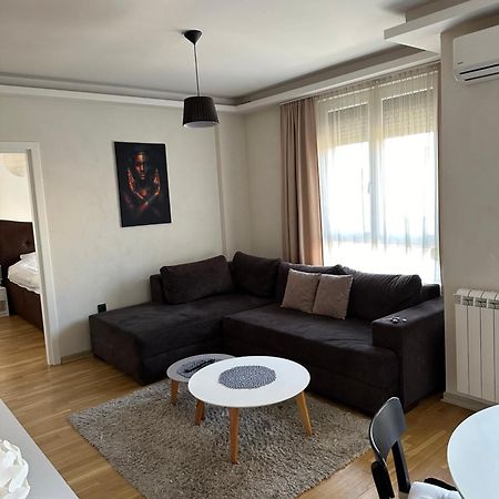 Apartman Dm Beograd Eksteriør billede